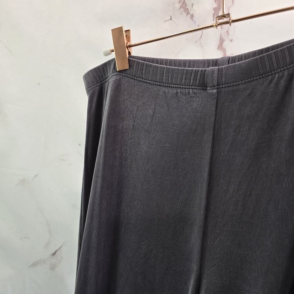 Chicos Pants Womens 8 1 X 28 Purple Liquid Knit Pull On Wide Leg Travelers Pull - Picture 2 of 12